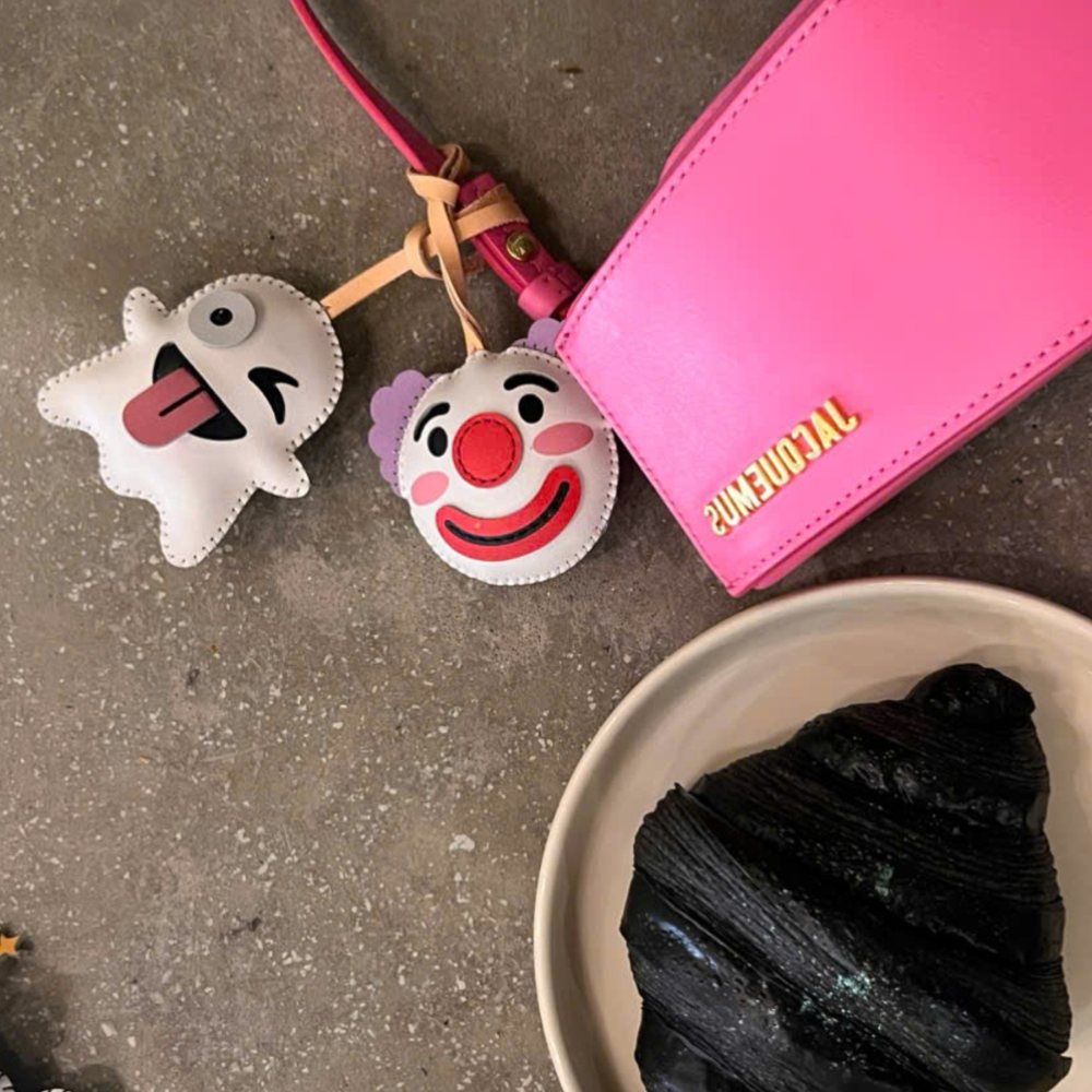 Bộ Sưu Tập Móc Khóa Da Chủ Đề Halloween