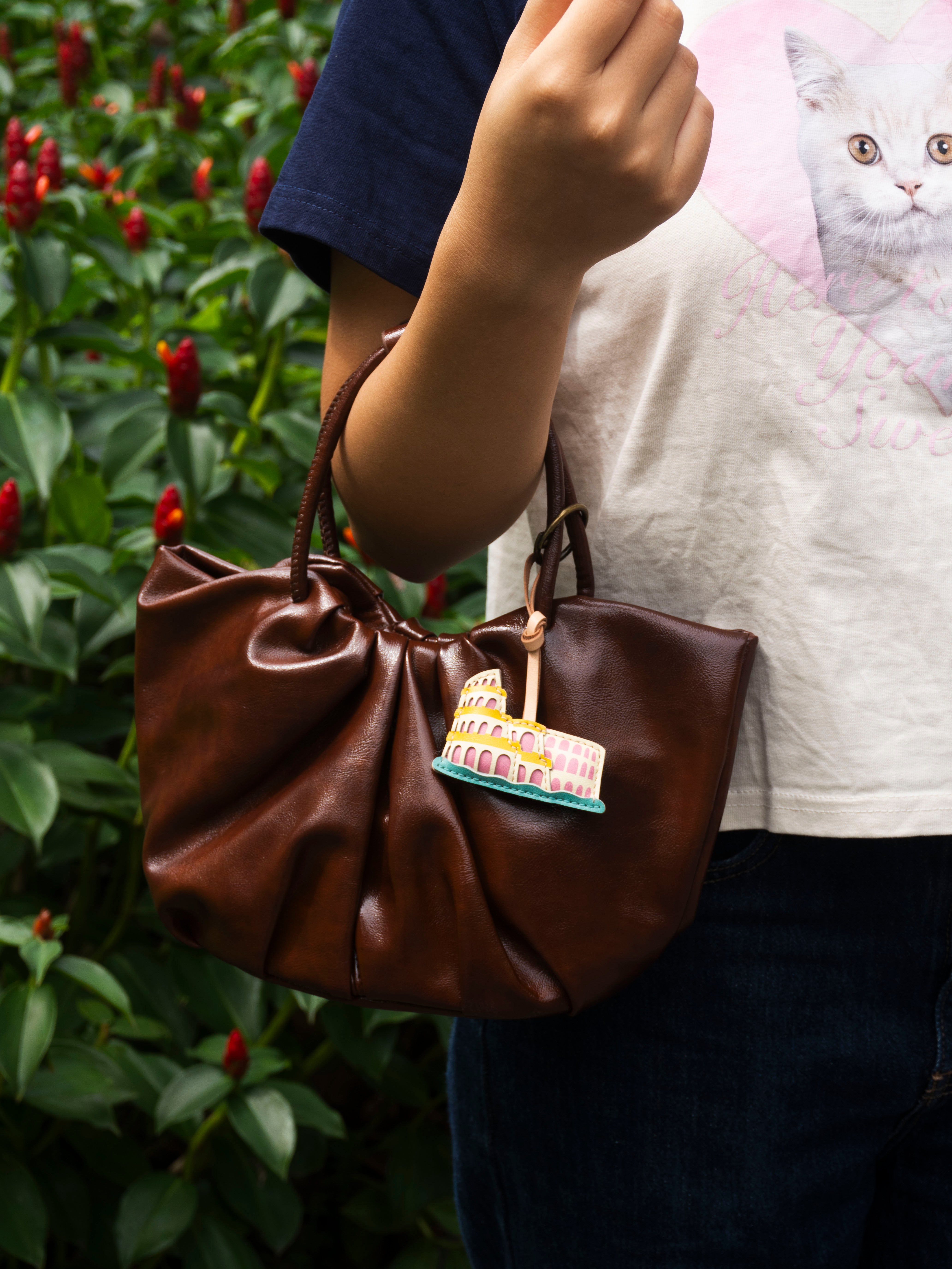 Bộ Sưu Tập Móc Khóa Da Địa Danh