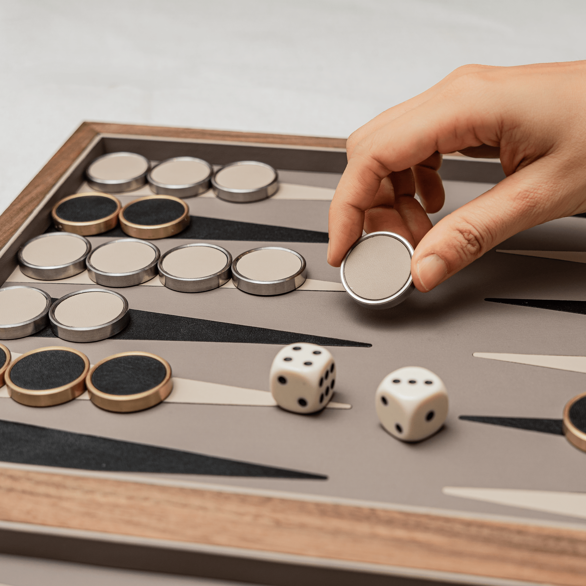 Cờ Backgammon