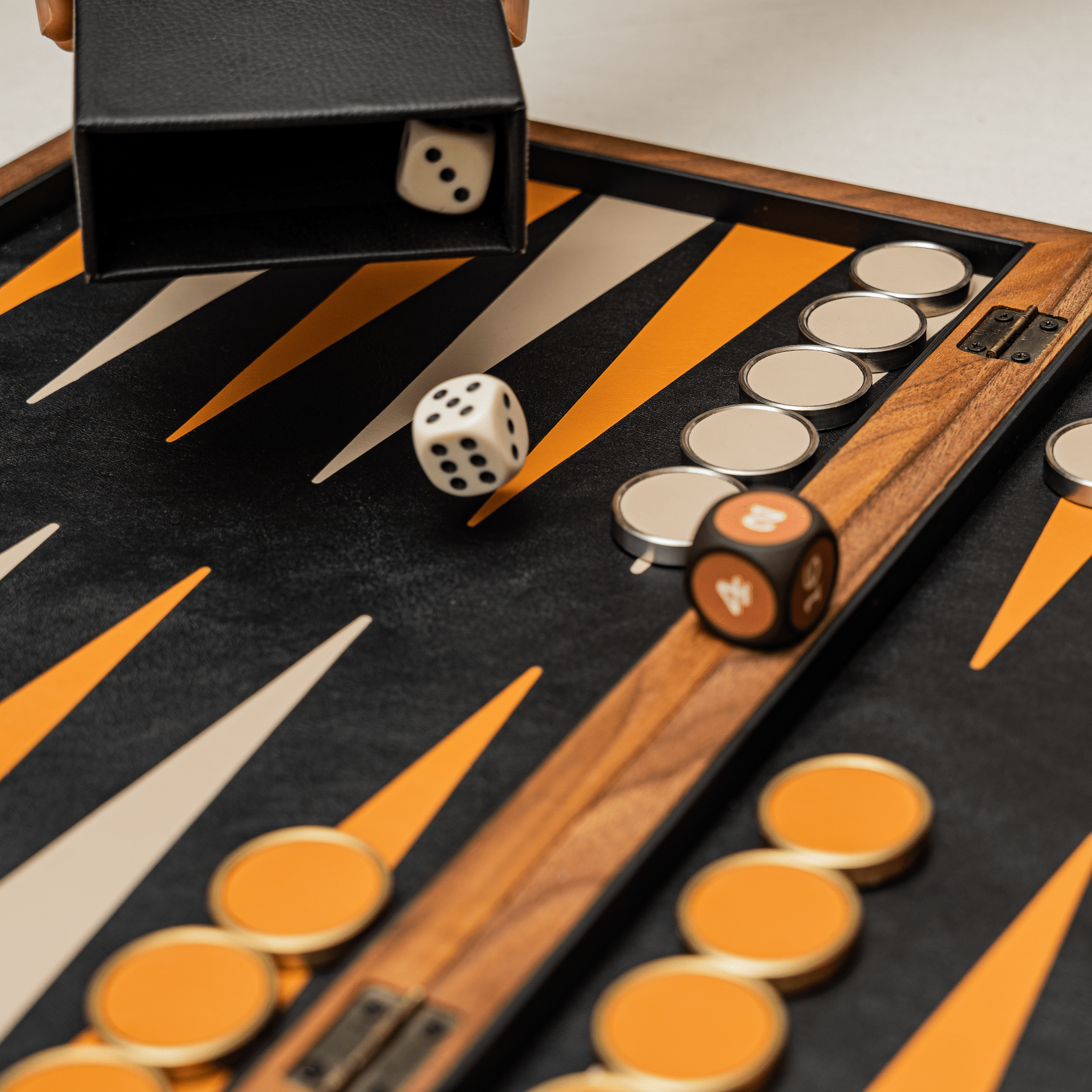 Cờ Backgammon