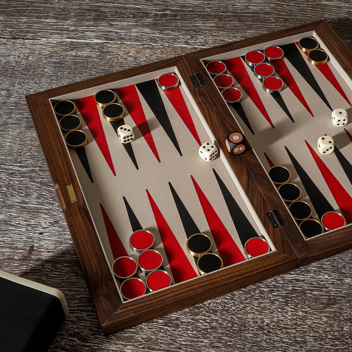 Cờ Backgammon