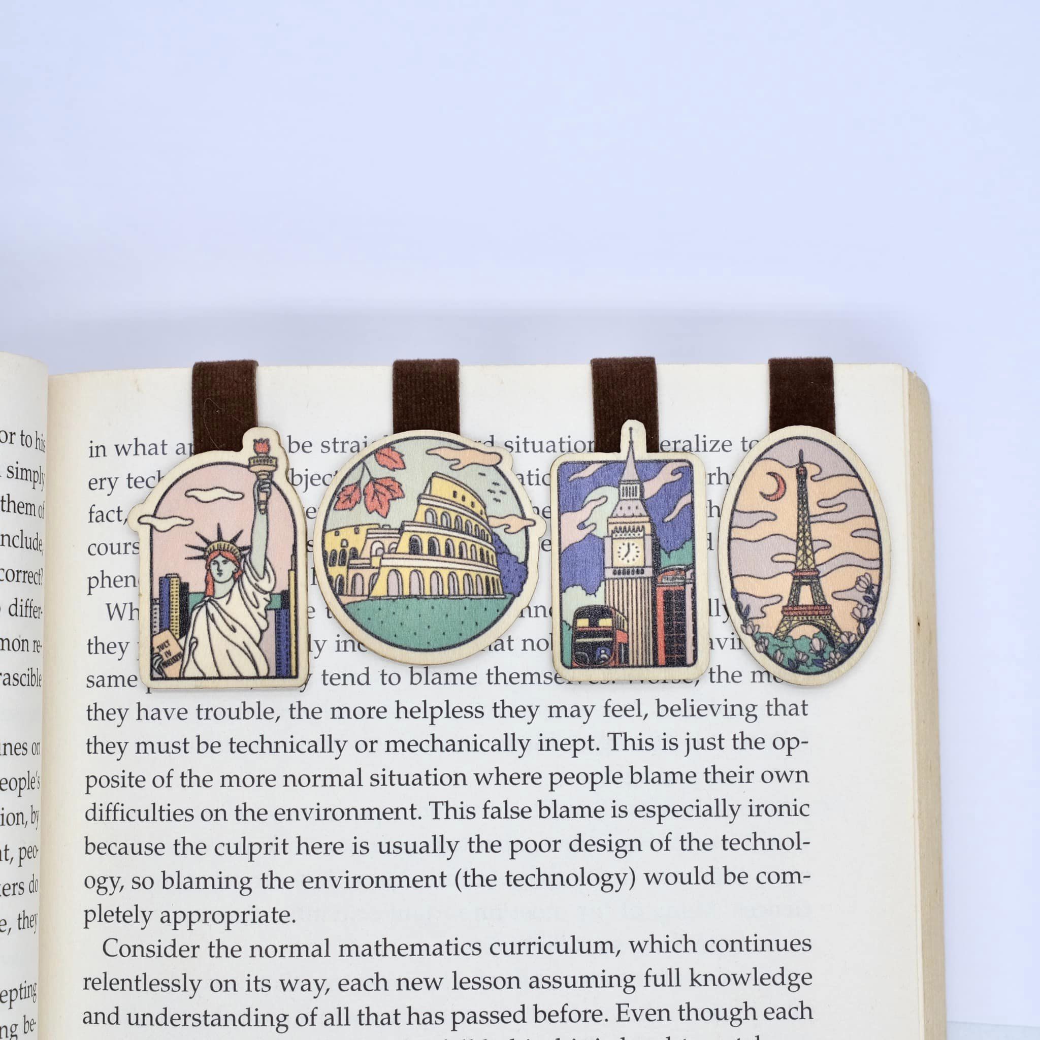 Bộ Sưu Tập Set 4 Kẹp Sách Gỗ